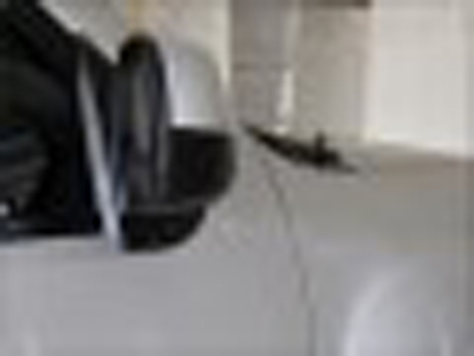 GMC Sierra Stubby Antenna