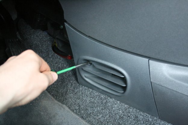fiat 500 cigarette lighter removal Hidden Wiring Kit for Fiat Installation Guide