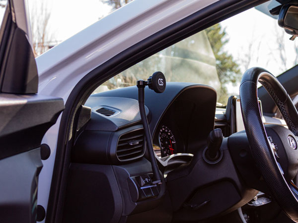 The Gemini Phone mount installed in a Hyundai Veloster
